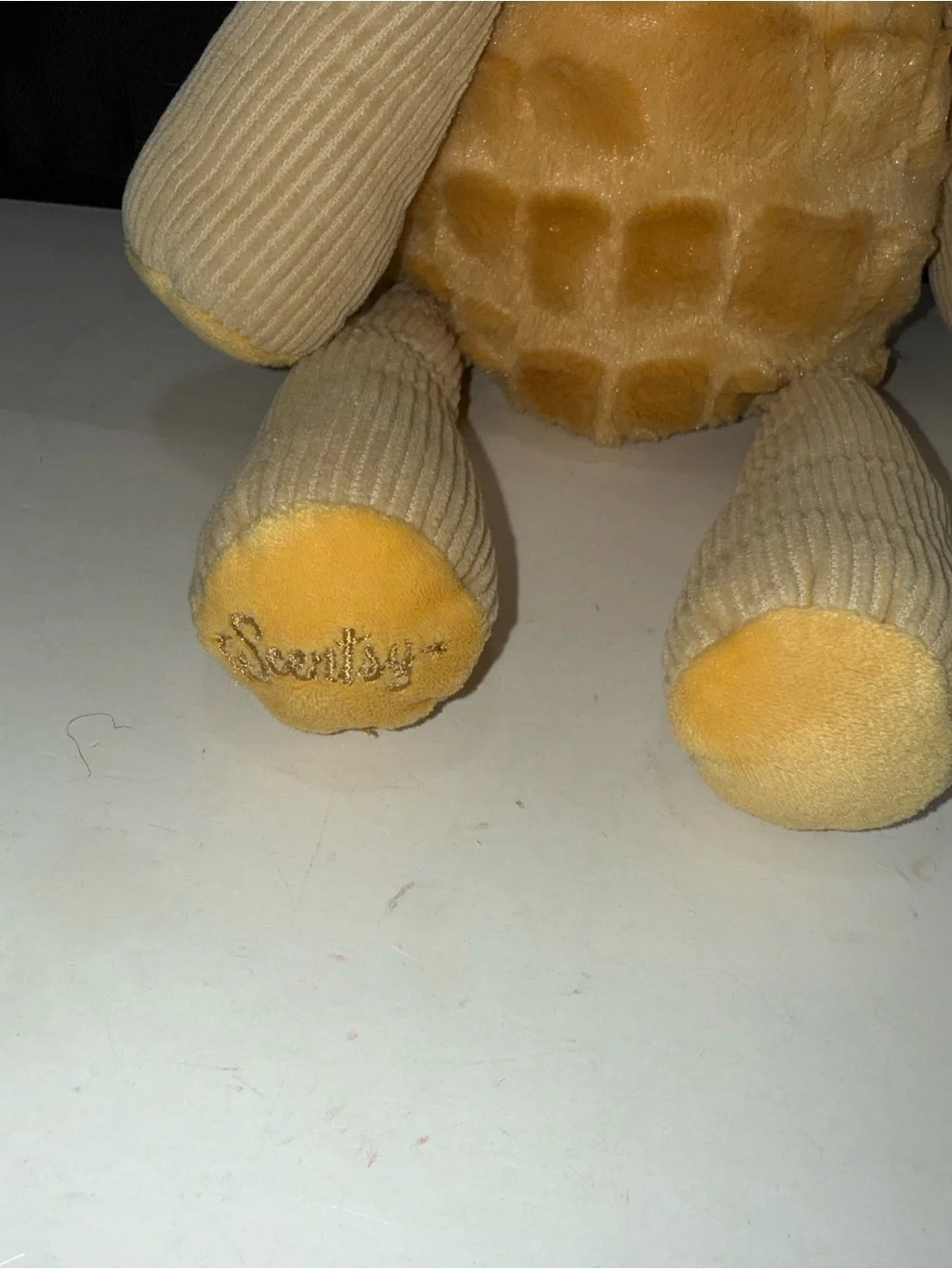 2010 Roarbert The Lion Scentsy One of Original Scentsy Plush Zip Back for scent